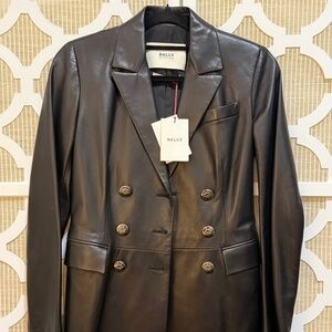 BALLY BLACK LEATHER SIZE 40 PETITE